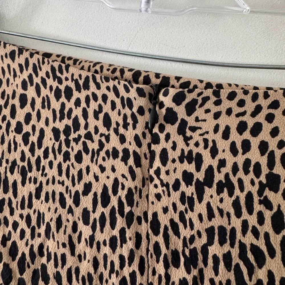 Brandy Melville Leopard Print Skirt - Picture 4 of 7